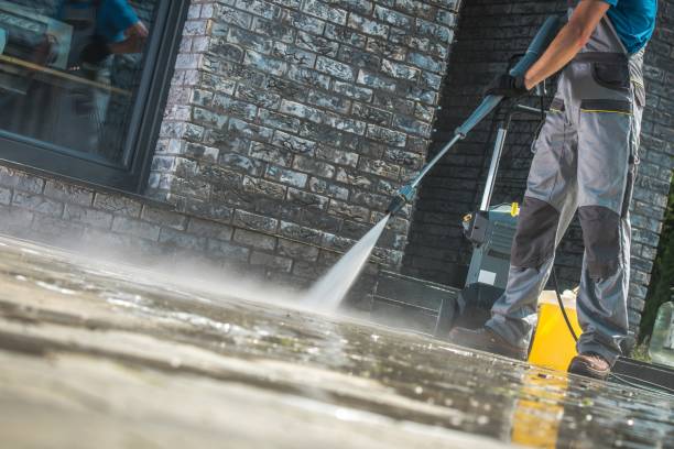 Professional  Pressure Washing Services in Riverside, IL